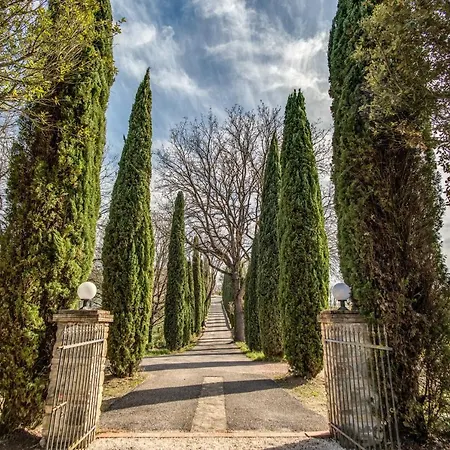 Abbazia Collemedio & Hotel Collazzone